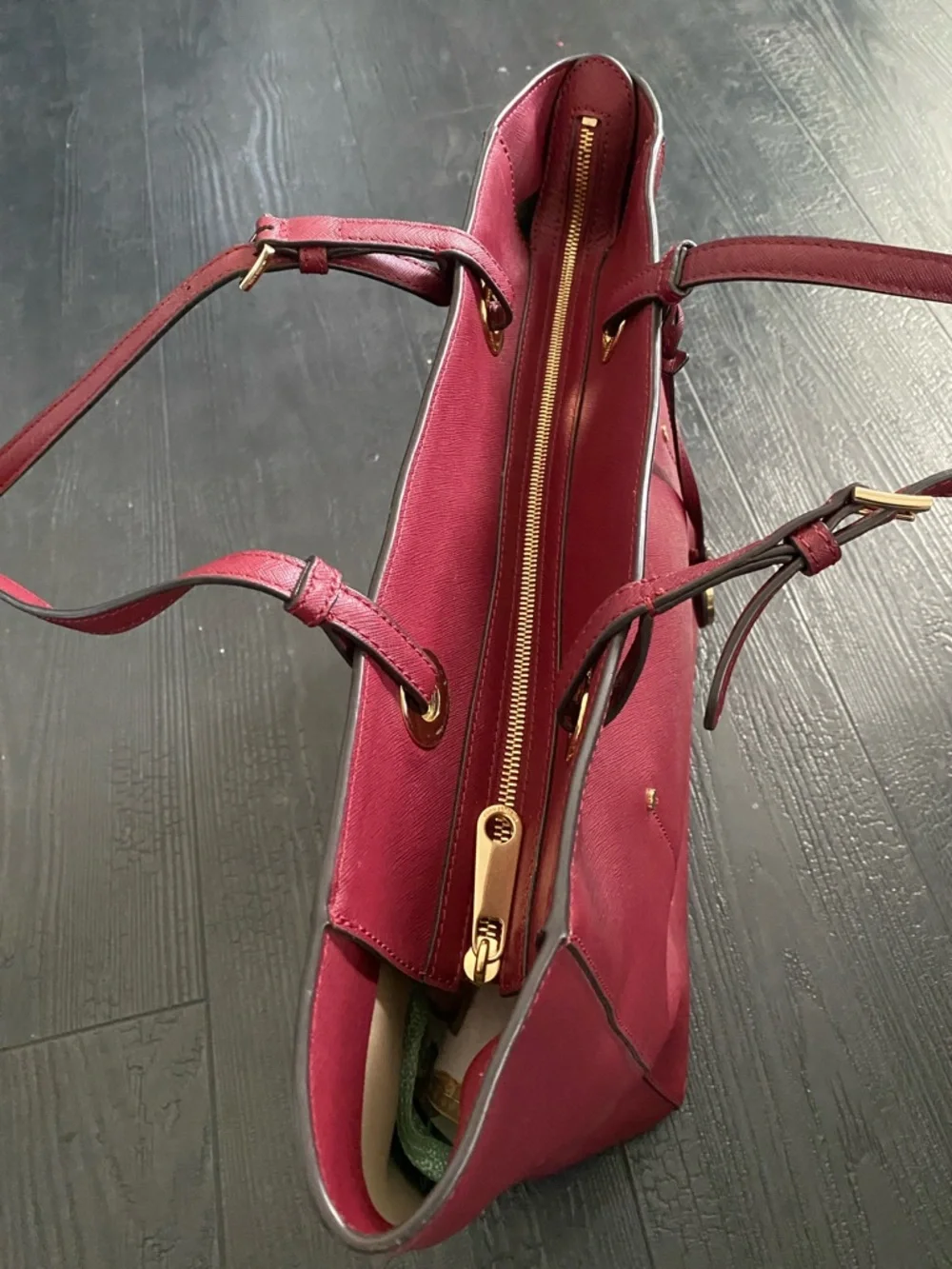 Michael Kors Burgundy Leather Large East West Walsh Shopper Tote burgundy - Picture 12 of 16